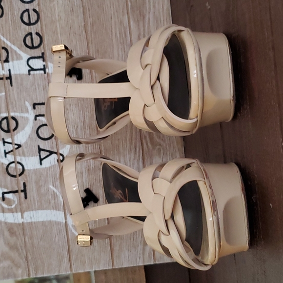 Tribute Platform Sandals In Smooth Leather - Picture 14 of 14